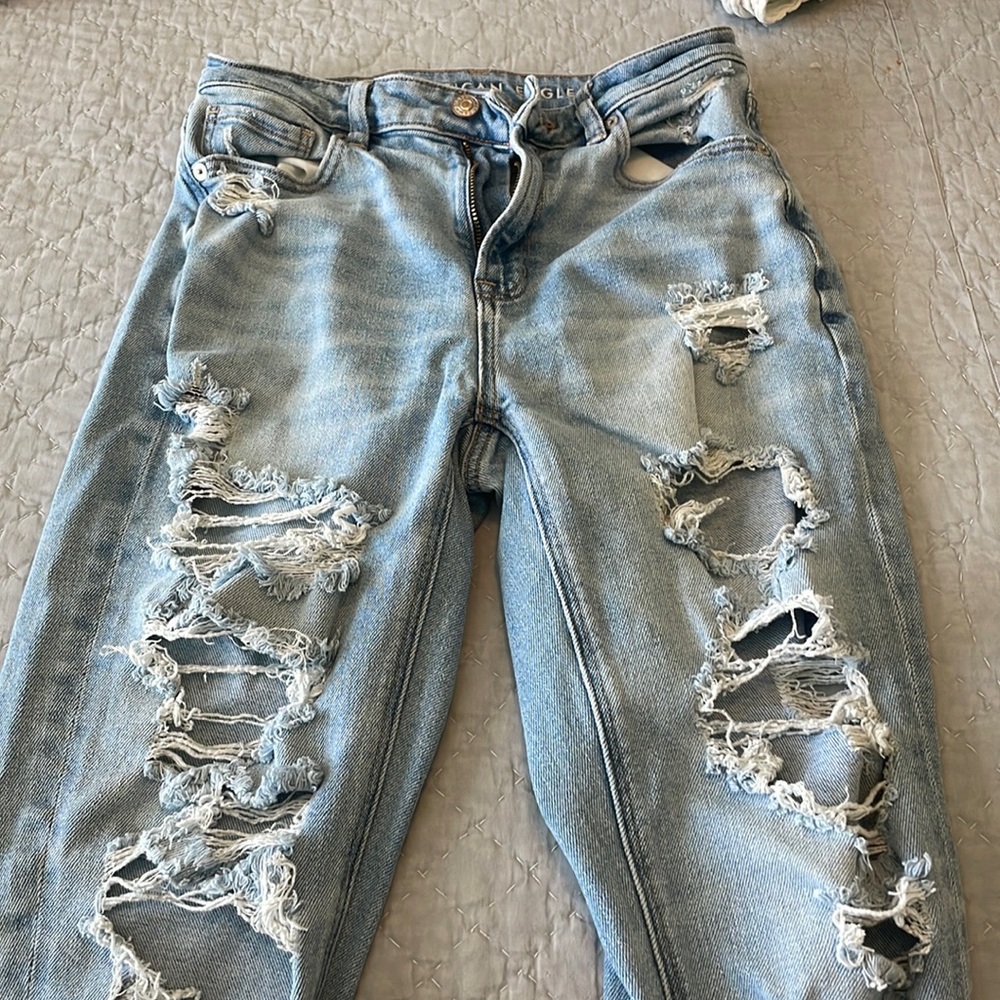 American eagle mom jeans